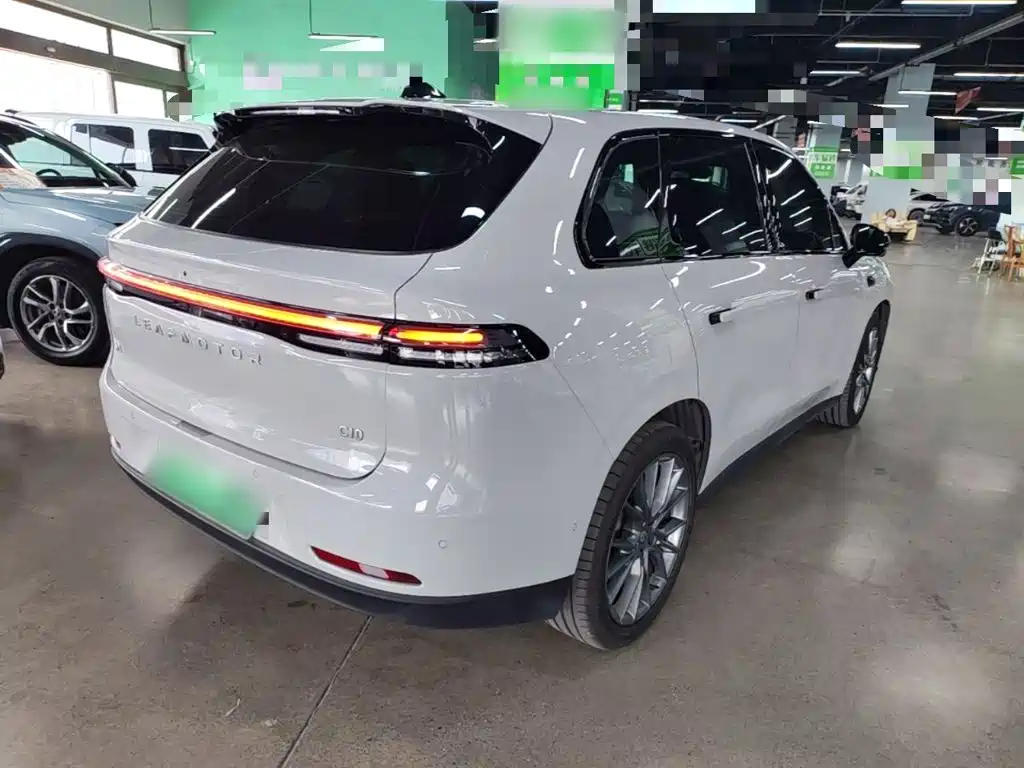 Leapmotor Leapmotor C10 — миниатюра 5