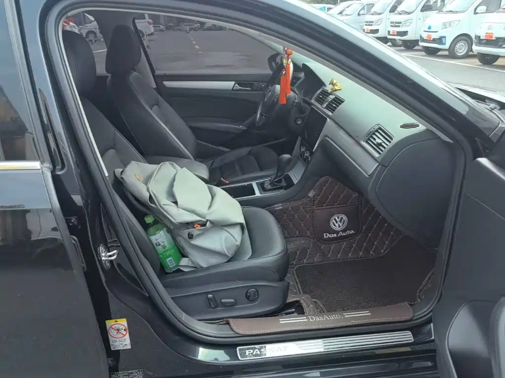 Volkswagen Passat — миниатюра 25