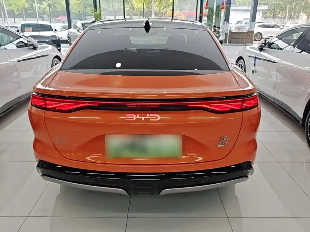 BYD Хань Ли — миниатюра 6