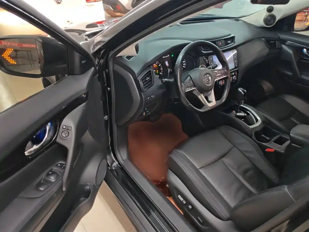 Nissan X-Trail — миниатюра 16