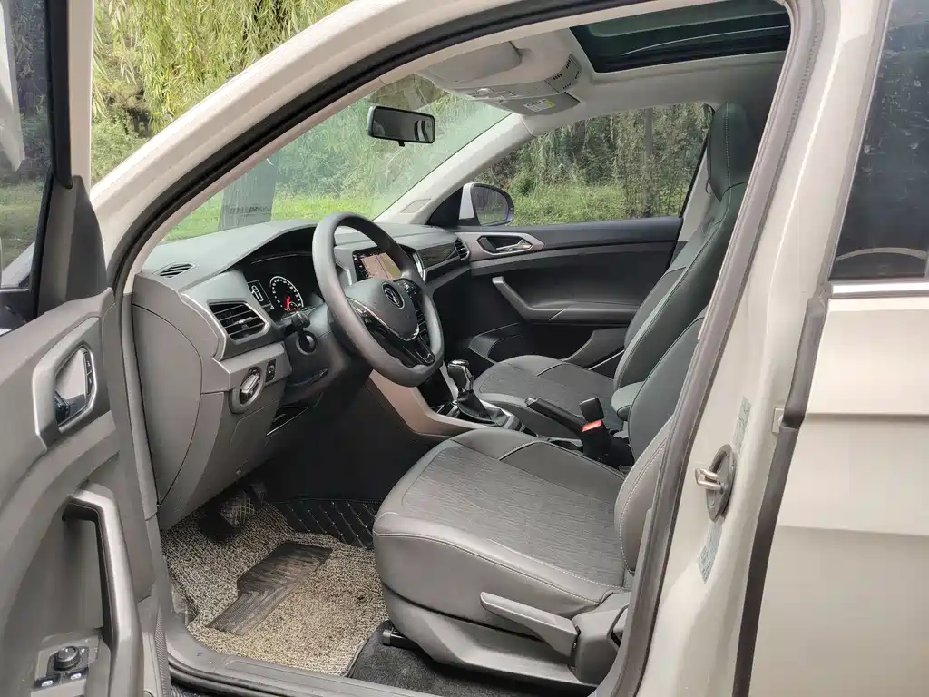 Volkswagen T-Cross — миниатюра 5