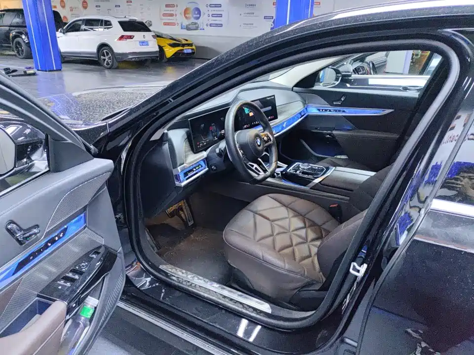 BMW 7 Series 7 2023 735Li M Sport