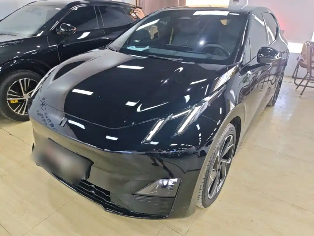 Lynk & Co Z20