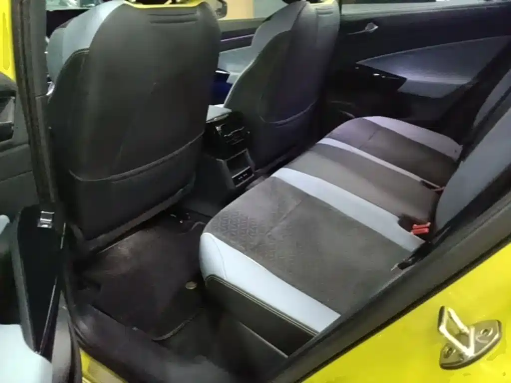 Volkswagen ID.4 X — миниатюра 17