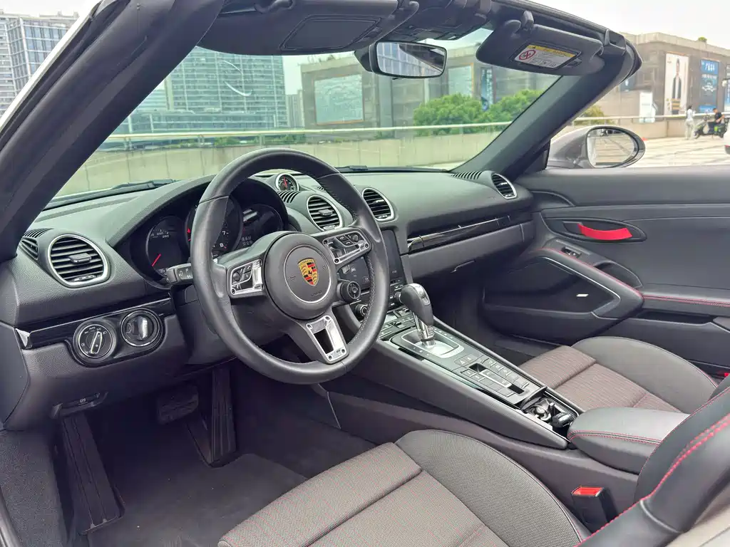 Porsche 718 2019 Boxster T 2.0T