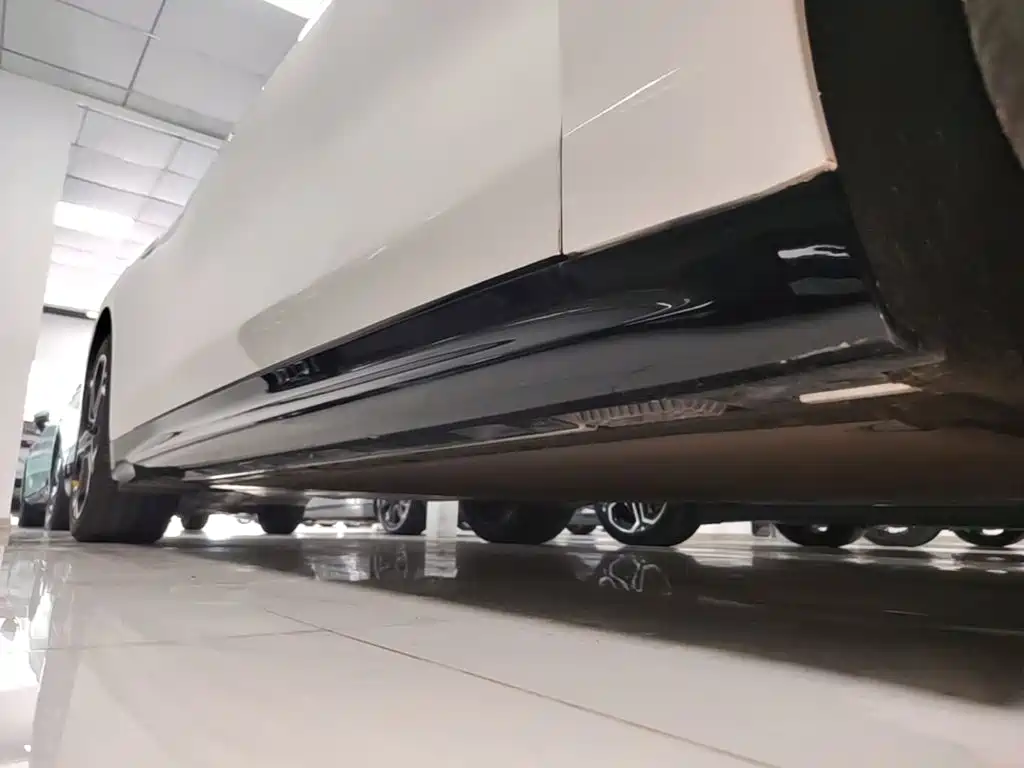 Xiaomi SU7 — миниатюра 19