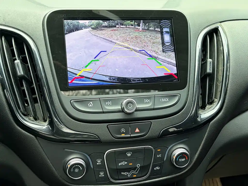 Chevrolet Equinox — миниатюра 23