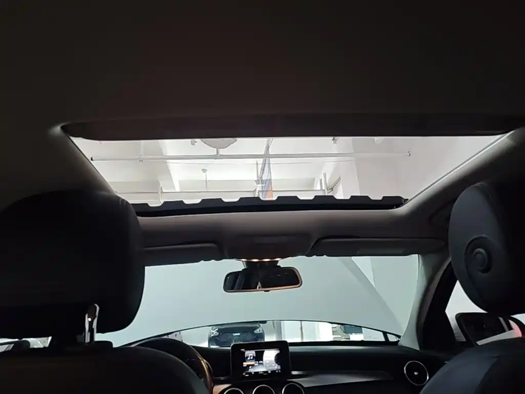 Mercedes-Benz C-Class — миниатюра 18