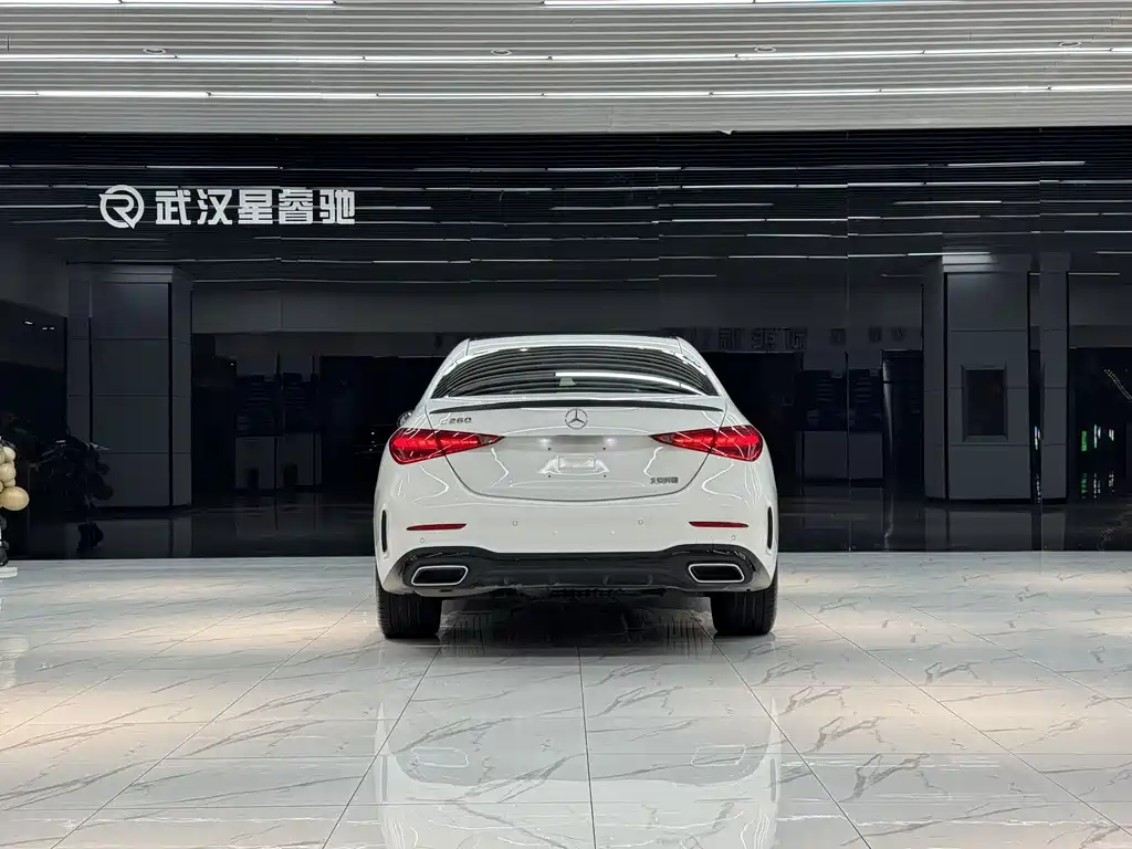Mercedes-Benz C-Class — миниатюра 4