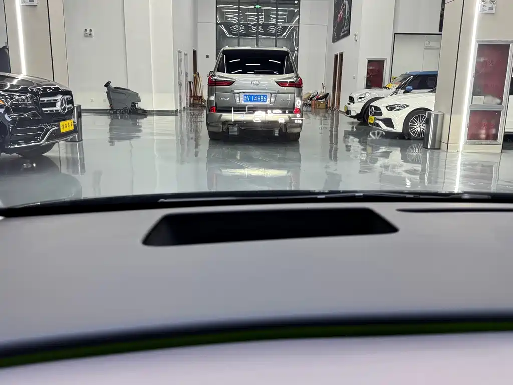 Li Auto Li i8 — миниатюра 11