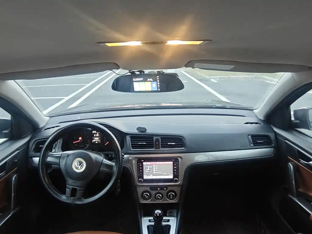 Volkswagen Lavida — миниатюра 9