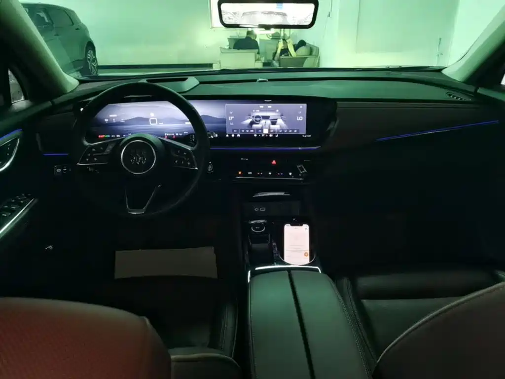 Buick Envision Plus — миниатюра 10