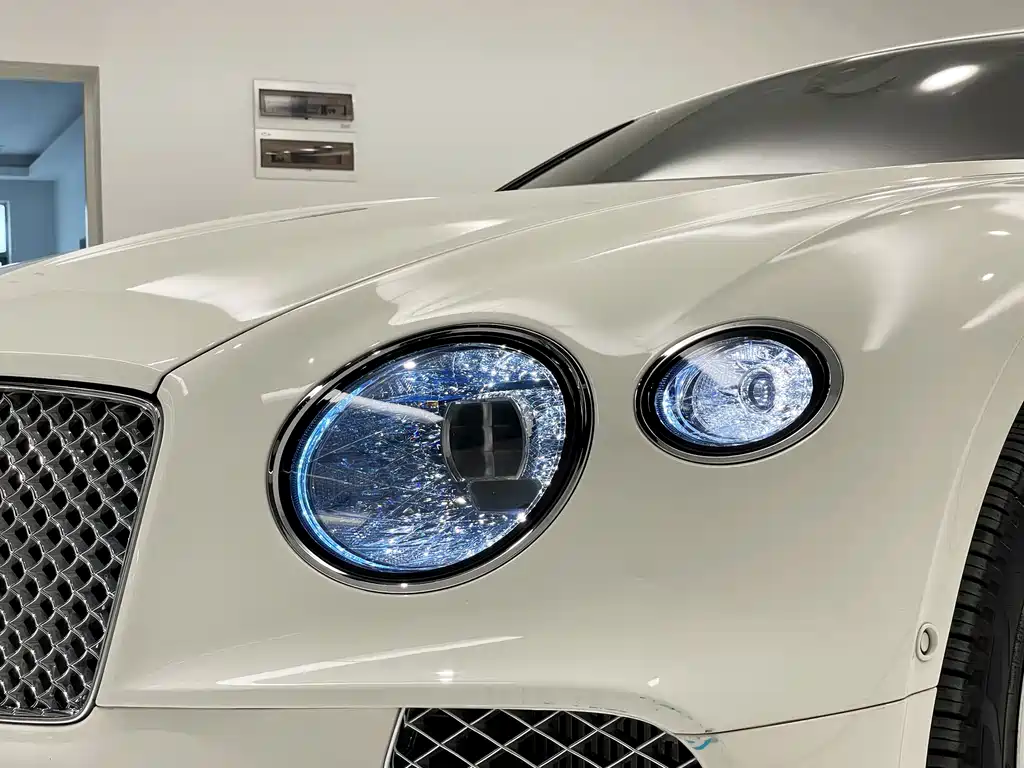 Bentley Continental — миниатюра 7