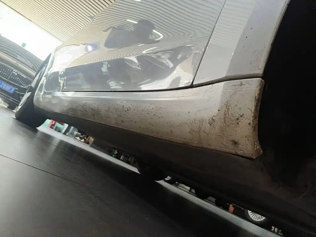 Tesla Model 3 — миниатюра 21