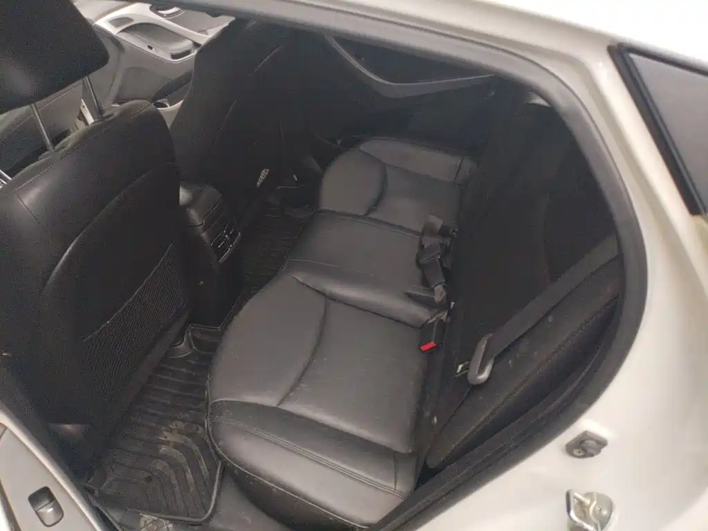 Hyundai Elantra Langdong — миниатюра 14