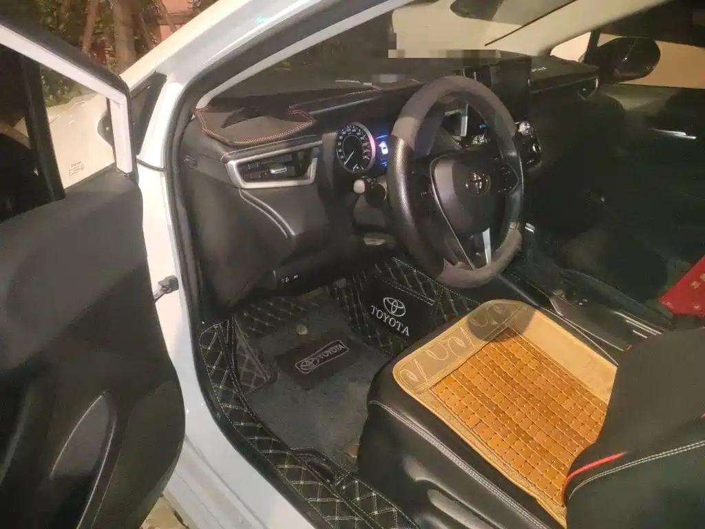 Toyota Corolla — миниатюра 12