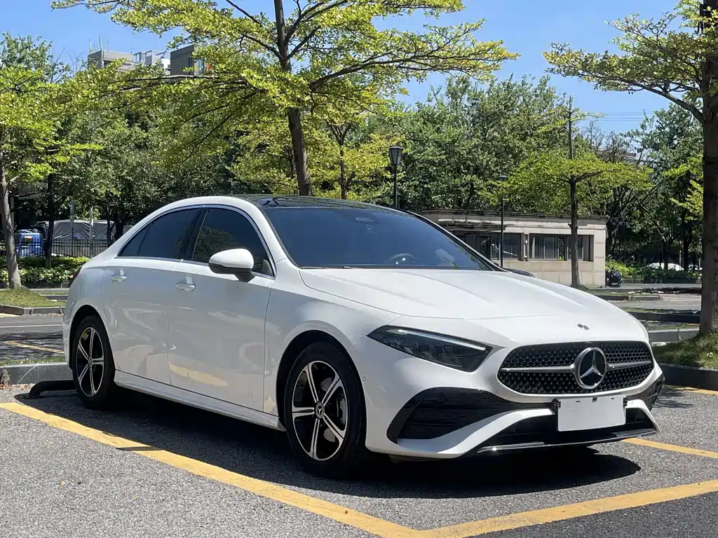 Mercedes-Benz A-Class — миниатюра 3