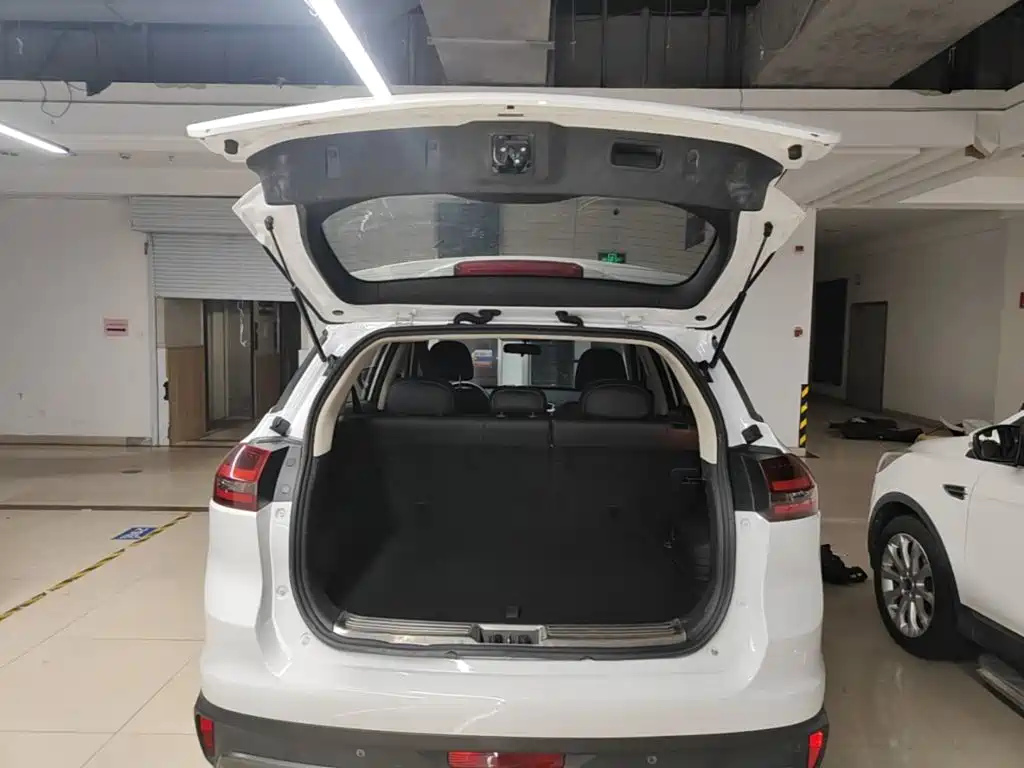 Geely Boyue — миниатюра 19