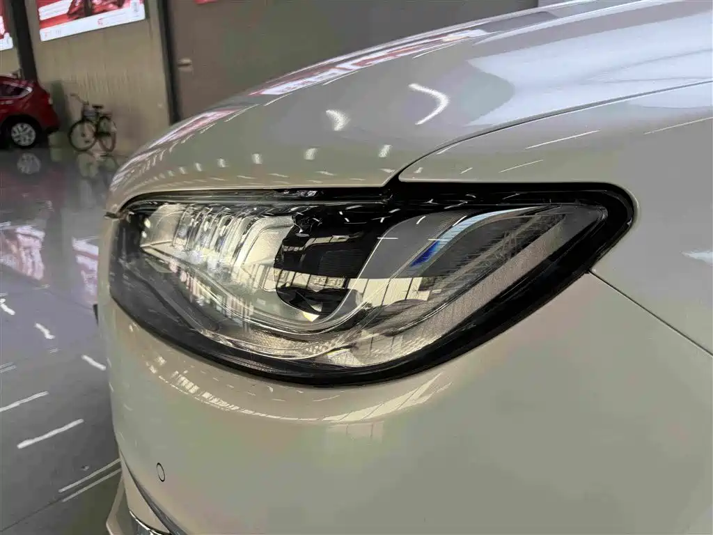 Lincoln MKZ — миниатюра 10