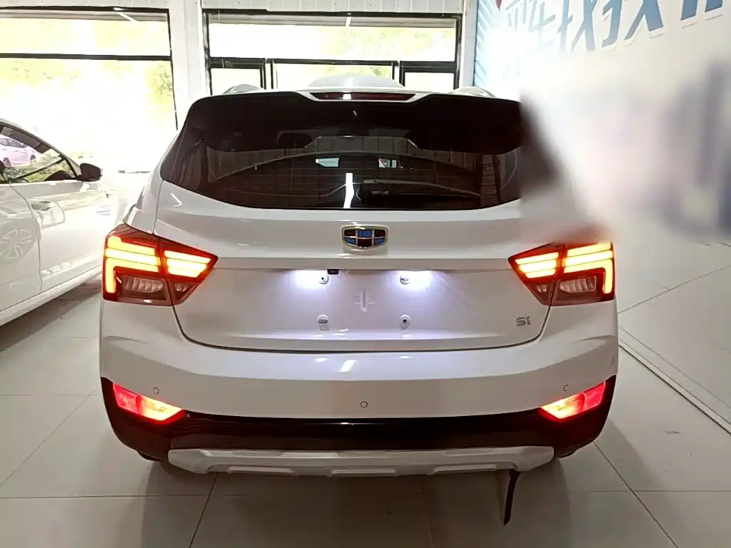 Geely Vision S1 — миниатюра 6