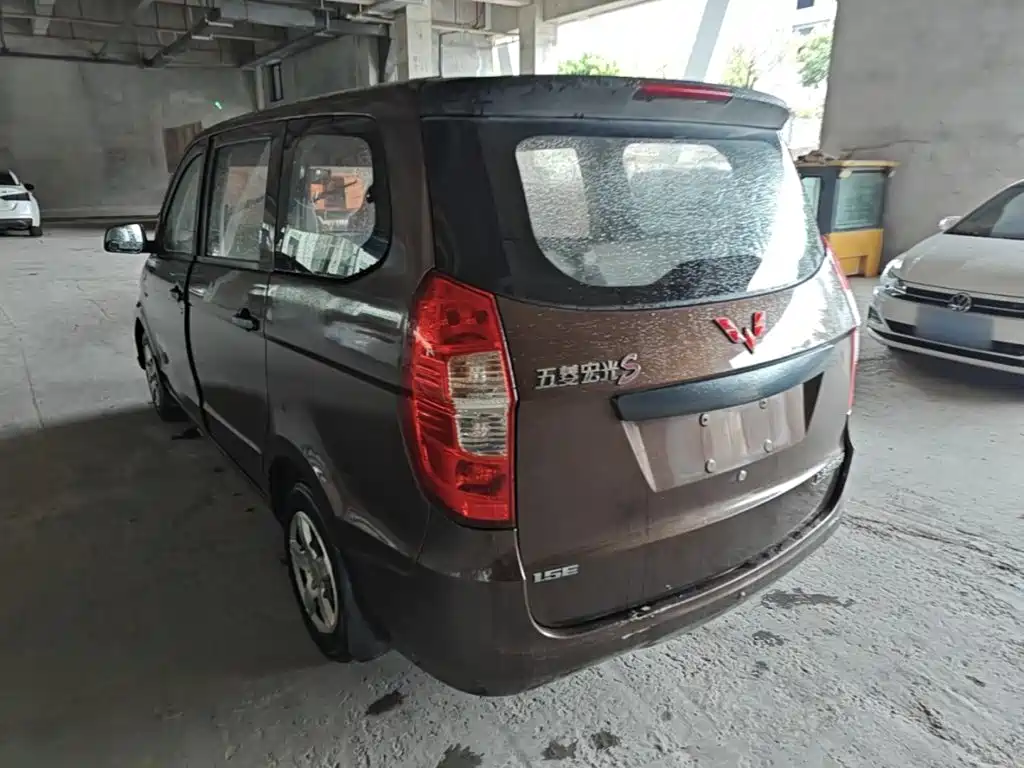 Wuling Hongguang — миниатюра 5