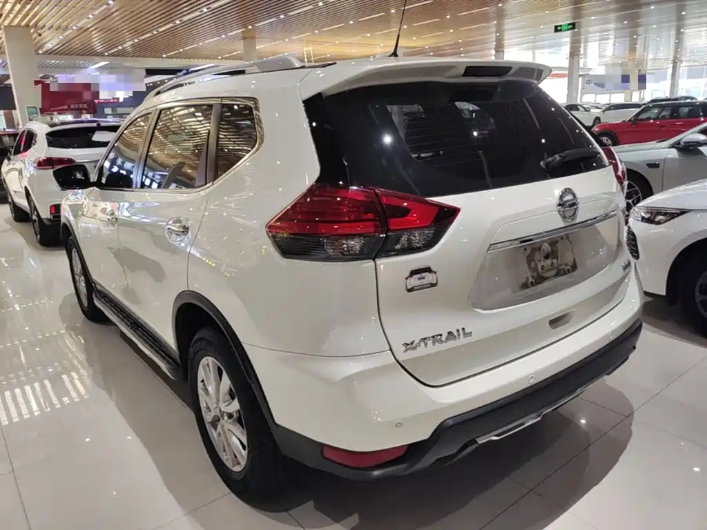 Nissan X-Trail — миниатюра 5