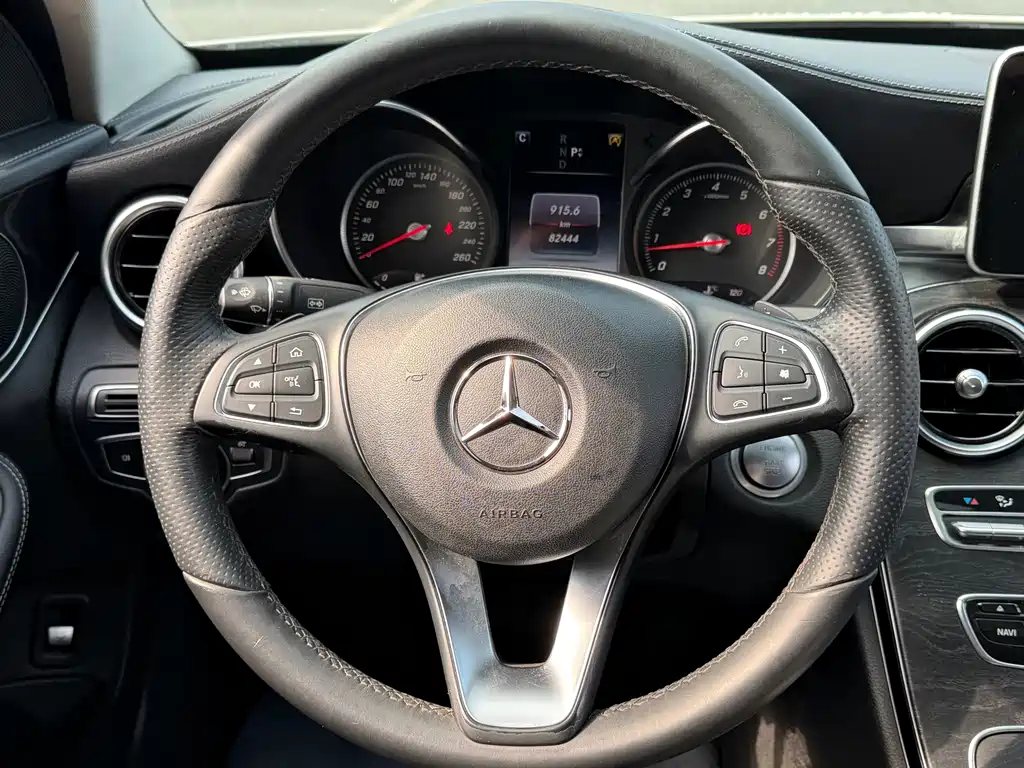 Mercedes-Benz C-Class — миниатюра 13