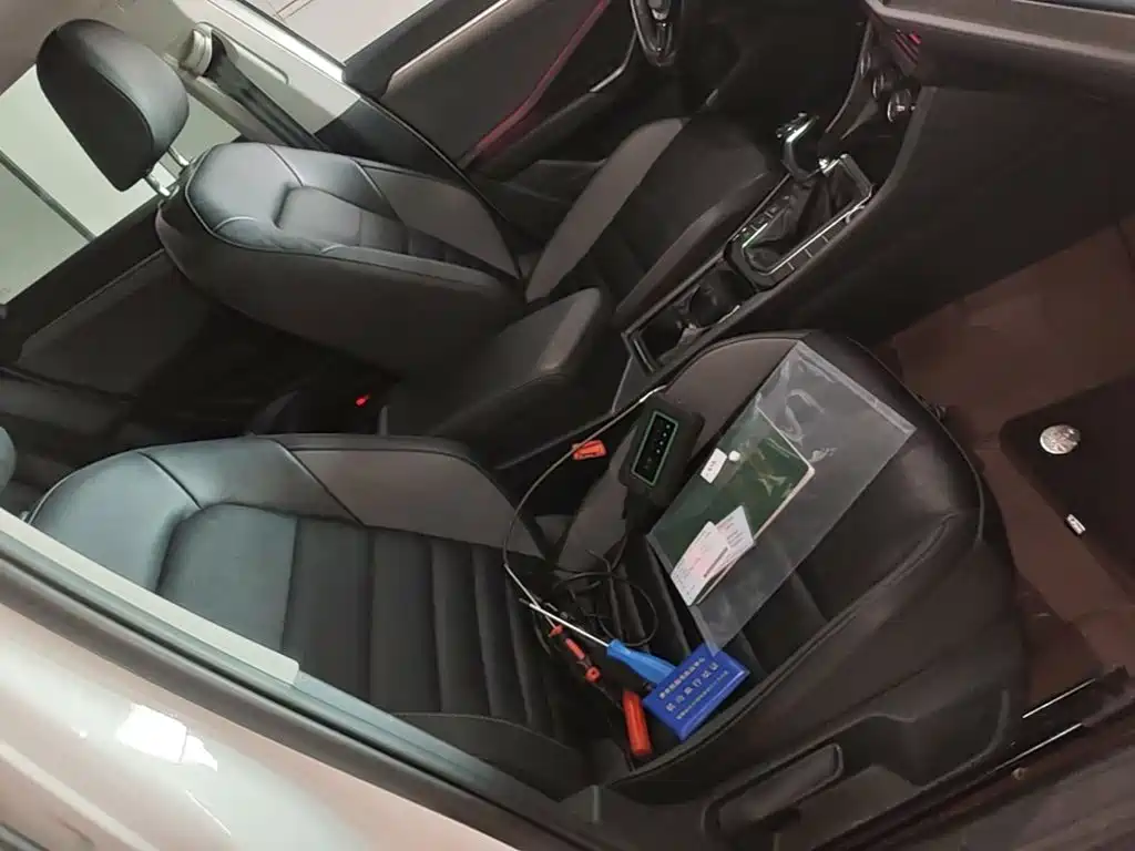 Volkswagen Sagitar — миниатюра 25