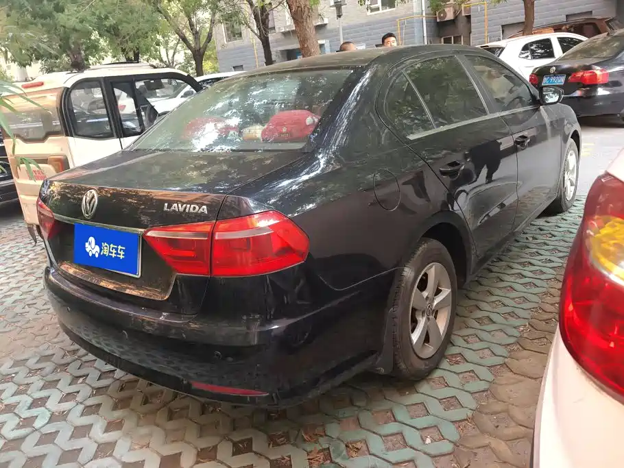 Volkswagen Lavida — миниатюра 3