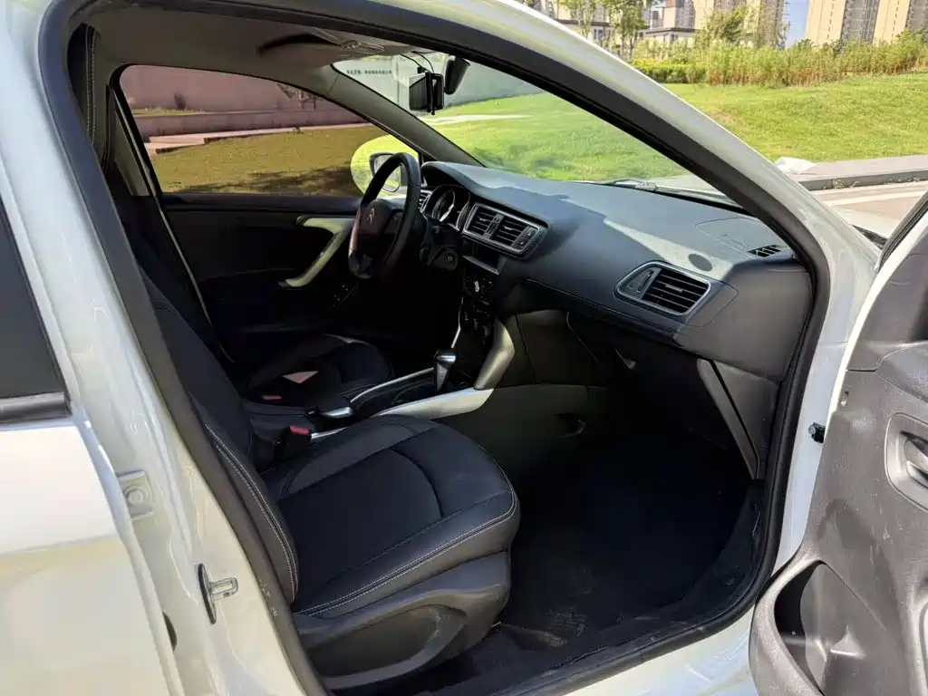 Citroen C3-XR — миниатюра 25