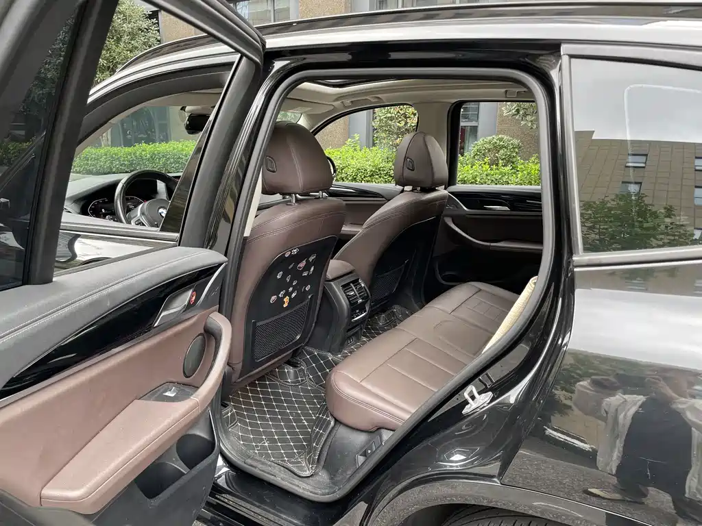 BMW X3 — миниатюра 15