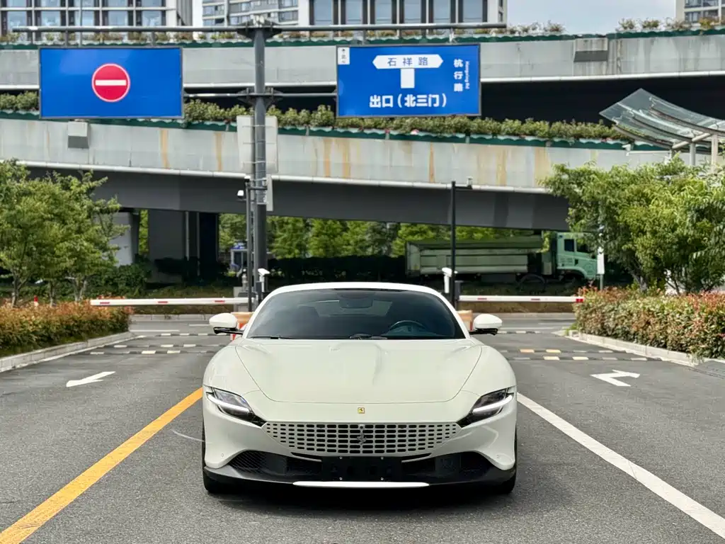 Ferrari Roma 2023