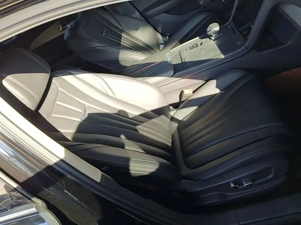 Hongqi Hongqi H5 — миниатюра 25