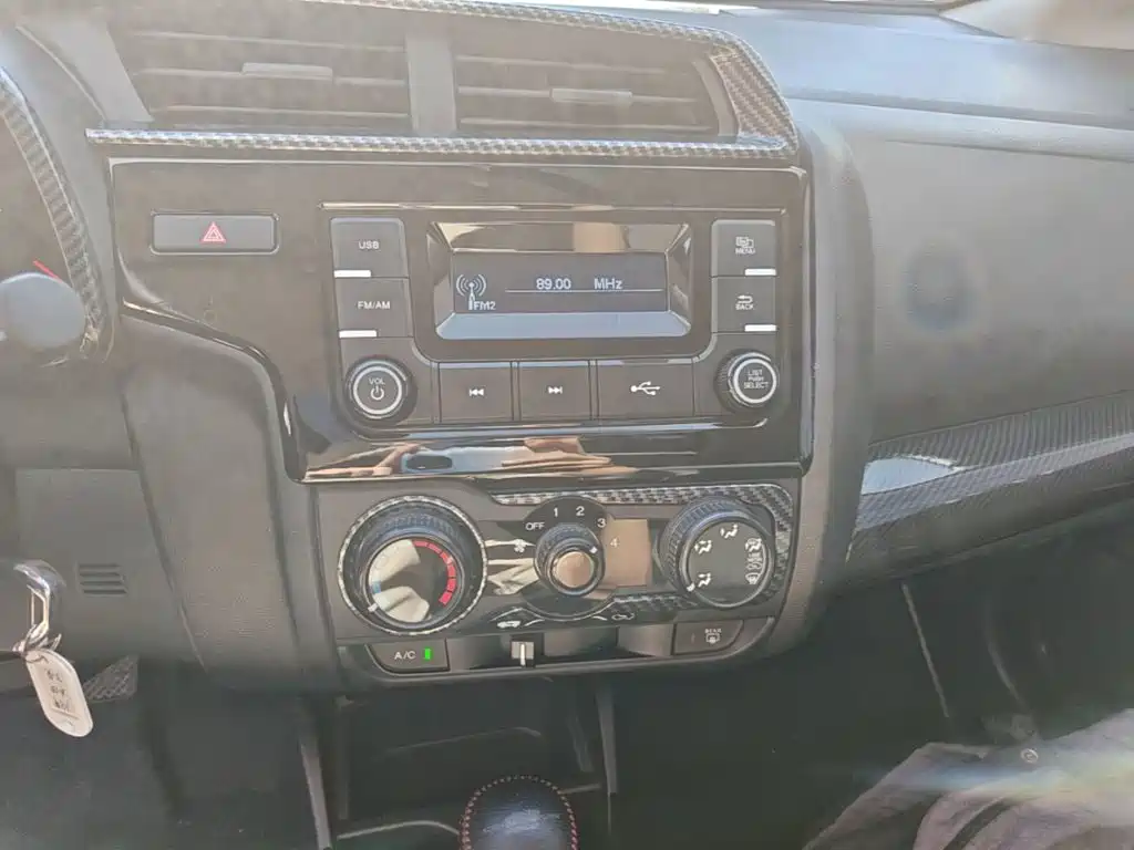Honda Fit — миниатюра 13