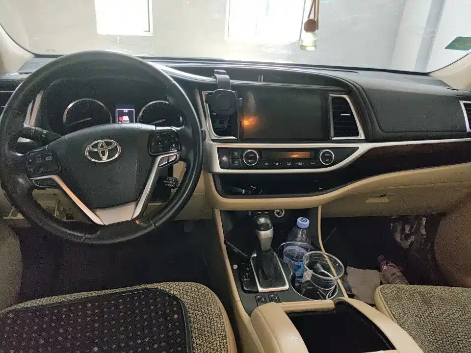 Toyota Highlander — миниатюра 3