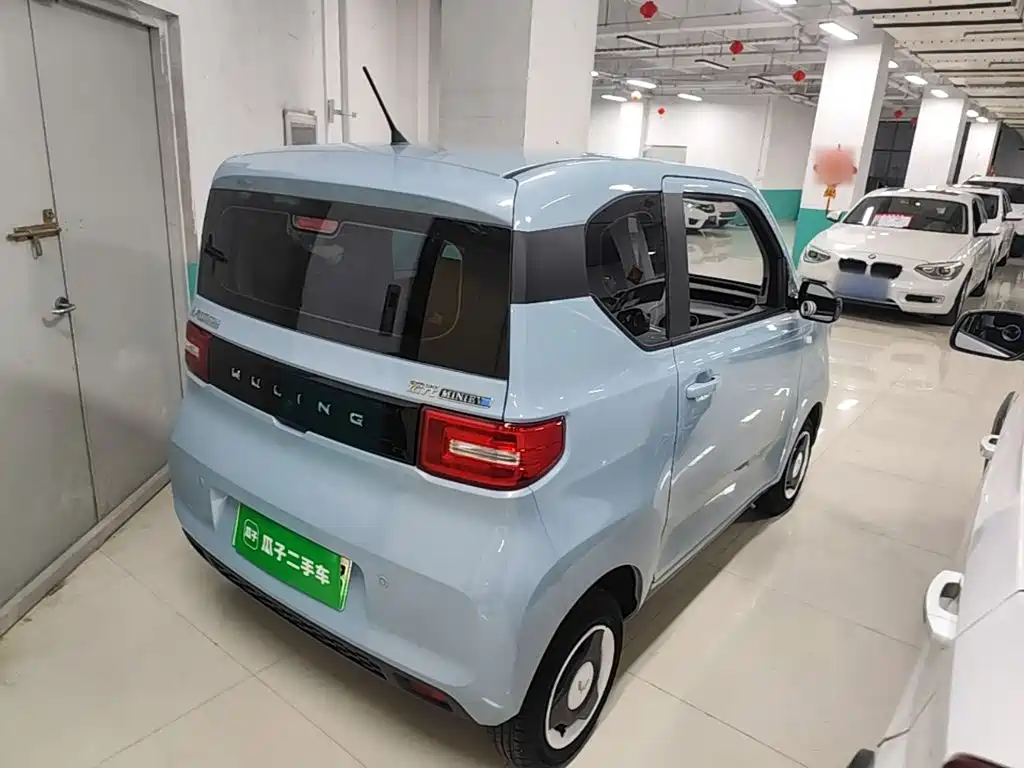 Wuling MINIEV — миниатюра 7