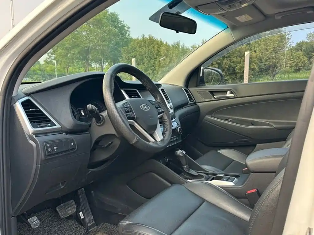 Hyundai Tucson — миниатюра 8