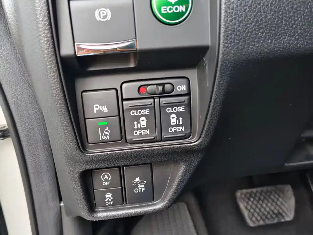 Honda Odyssey — миниатюра 5