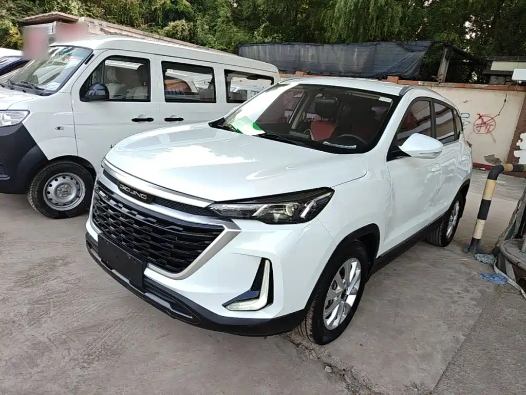 BAIC X3
