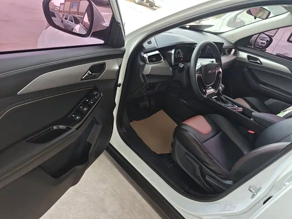 BAIC X3 — миниатюра 16