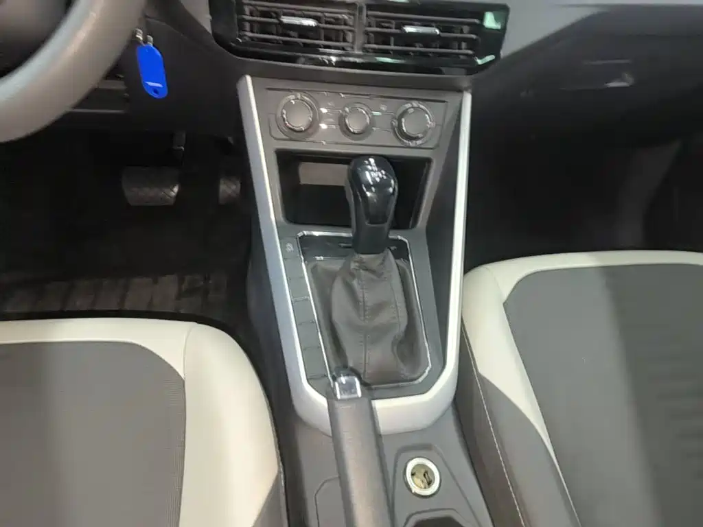 Volkswagen Polo — миниатюра 14