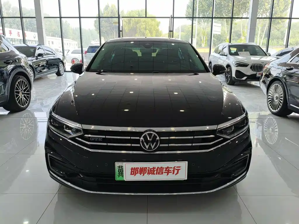 Volkswagen Magotan PHEV — миниатюра 2