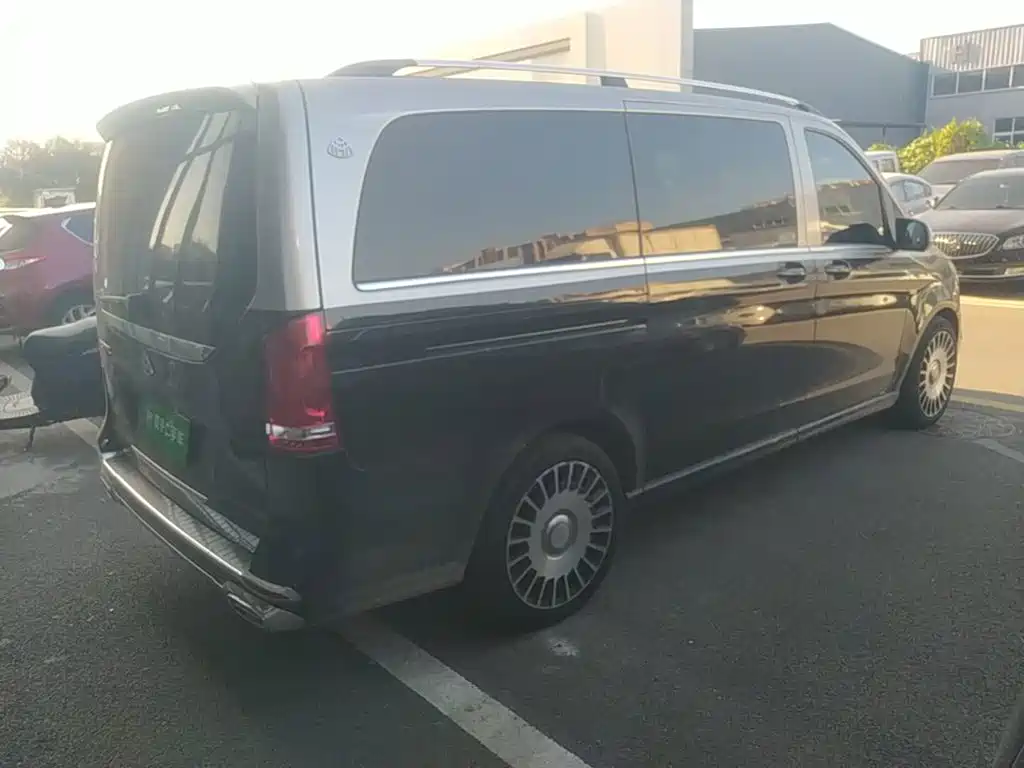 Mercedes-Benz V-Class — миниатюра 7