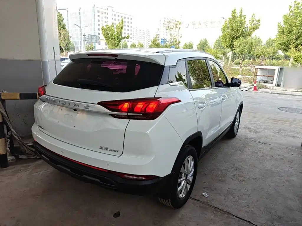 BAIC X3 — миниатюра 7