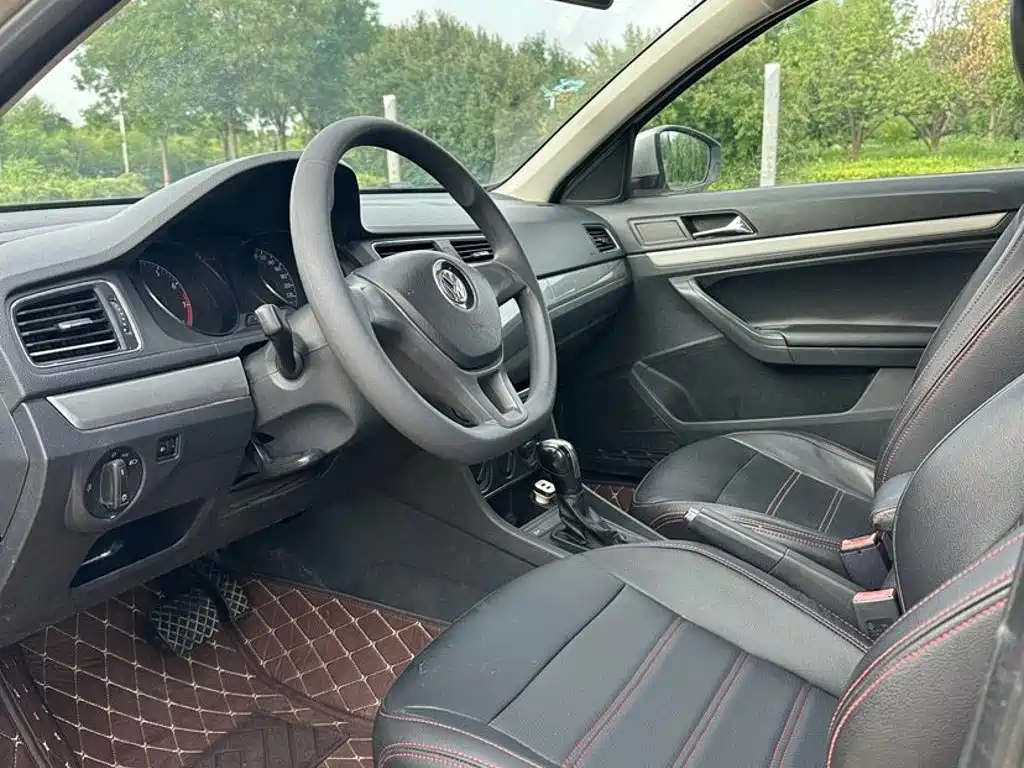 Volkswagen Lavida — миниатюра 8