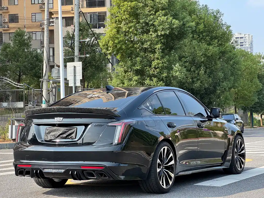 Cadillac CT5 — миниатюра 6
