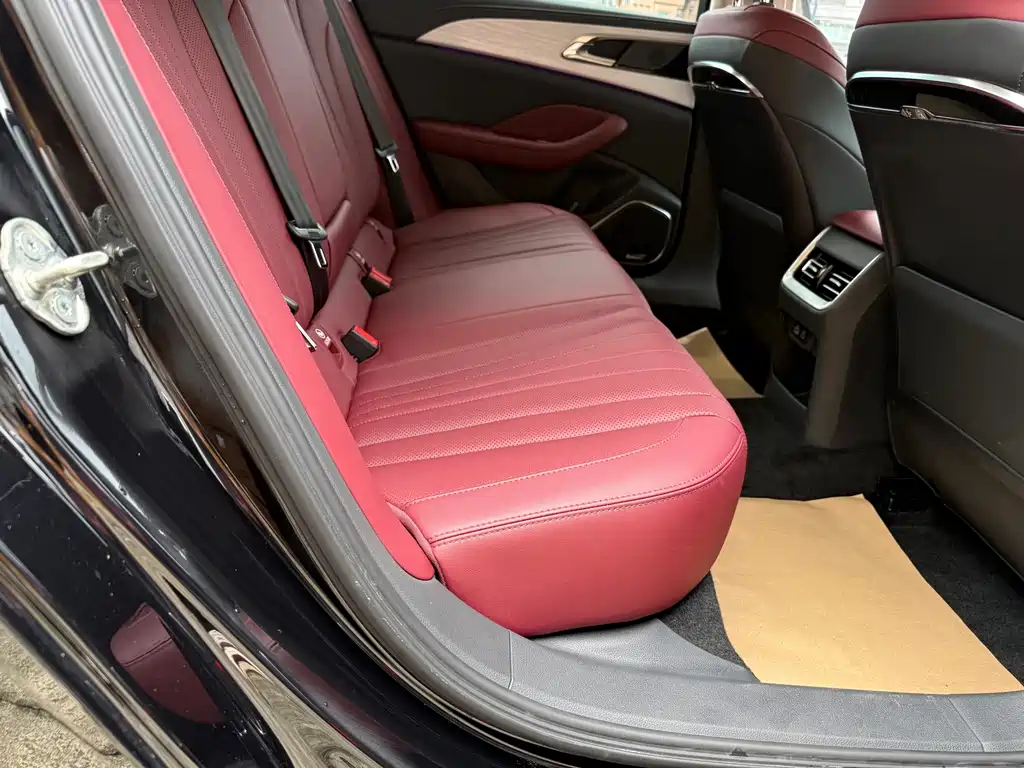 Hongqi Hongqi H5 — миниатюра 17