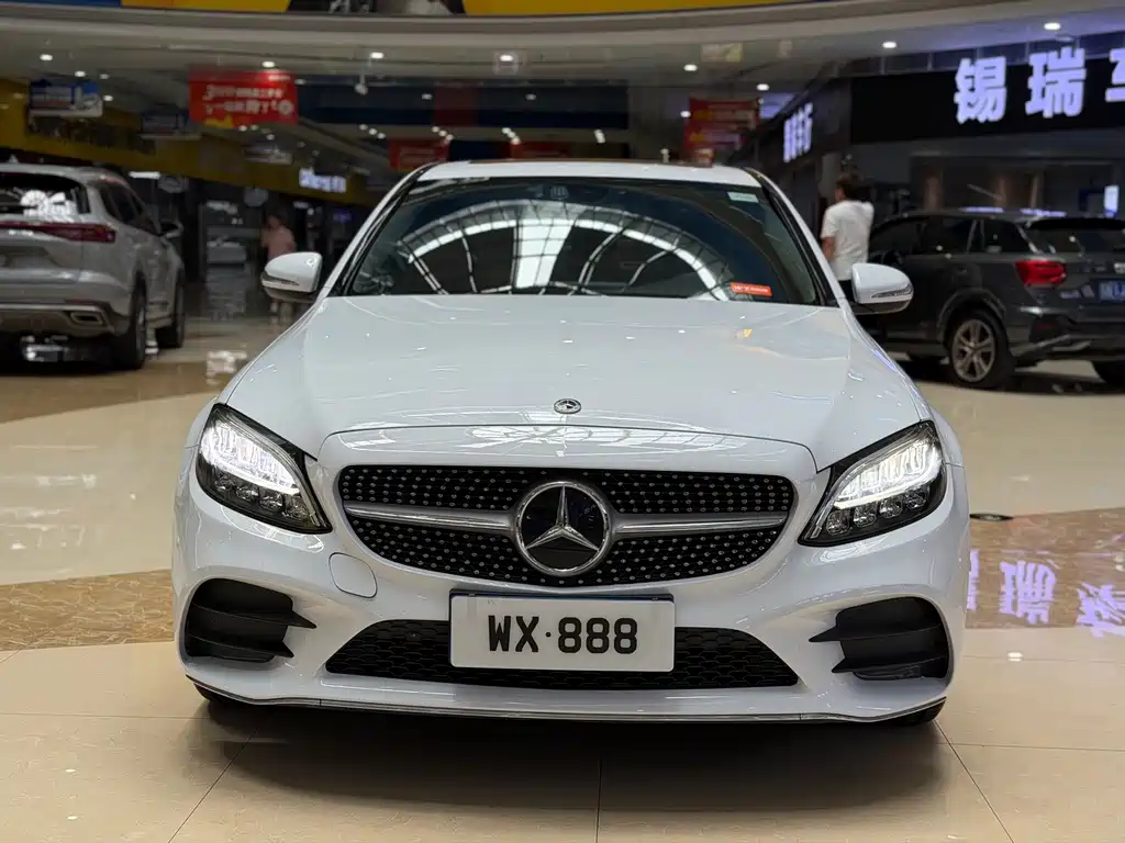 Mercedes-Benz C-Class — миниатюра 2