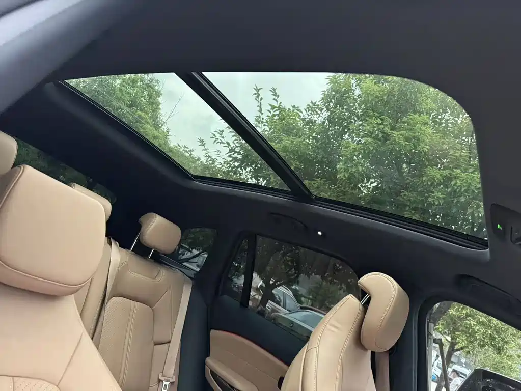 NIO ES6 — миниатюра 19
