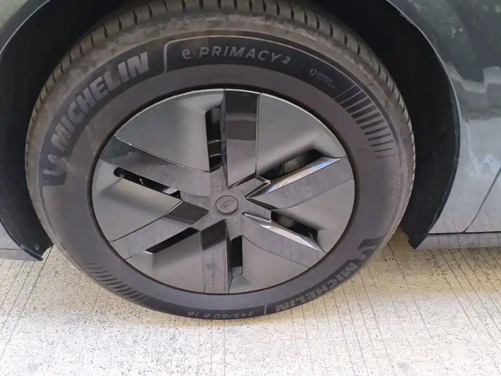 Li Auto Li MEGA — миниатюра 23